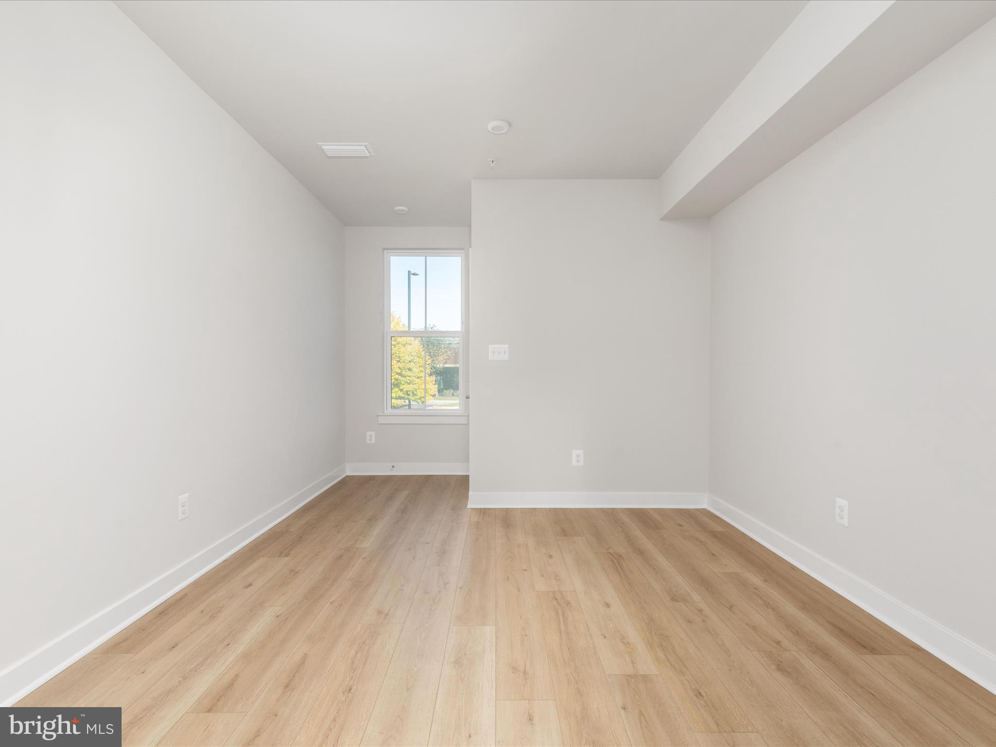 ELLIPSE AT WESTFIELDS - Residential Lease