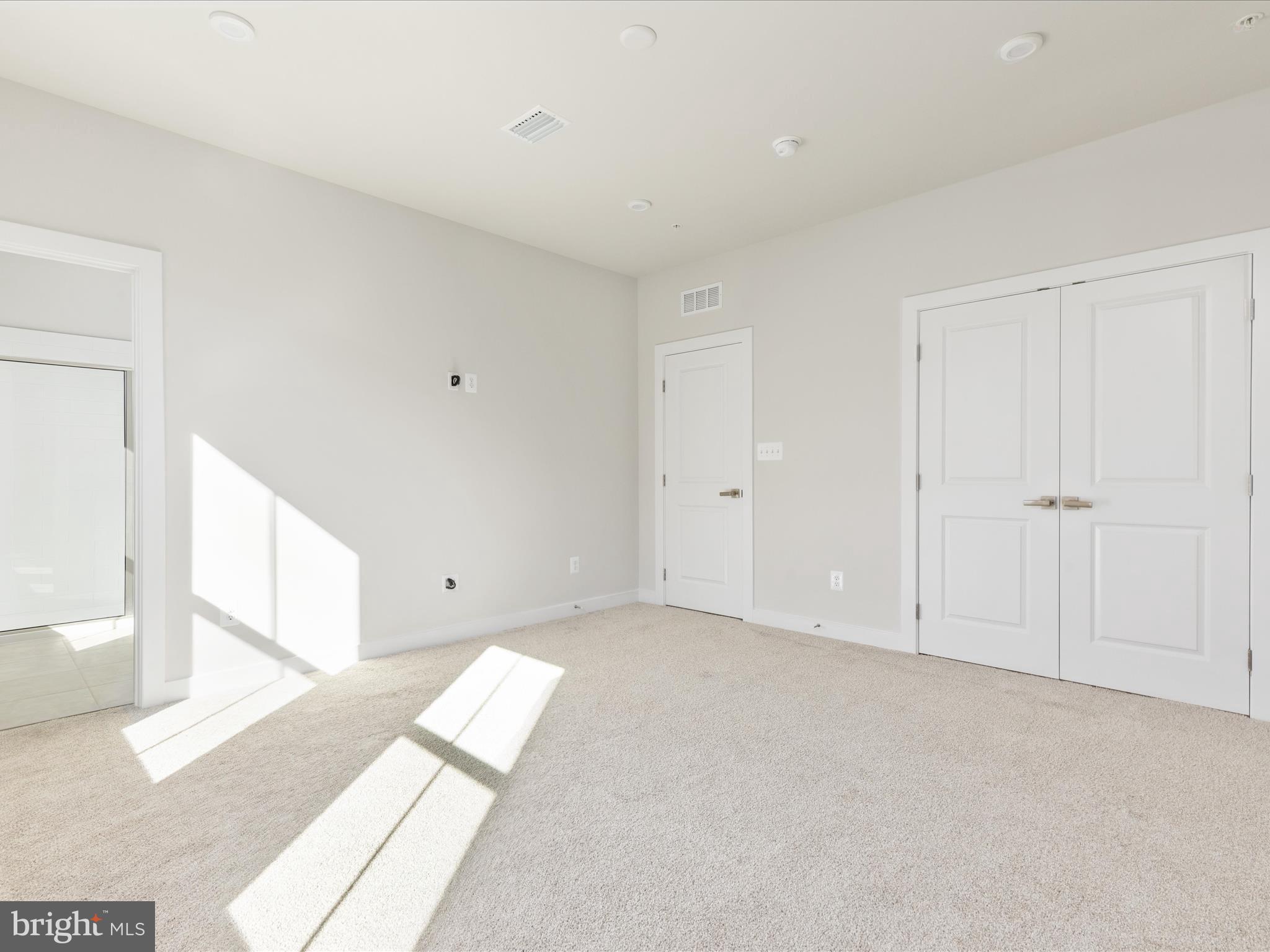 ELLIPSE AT WESTFIELDS - Residential Lease