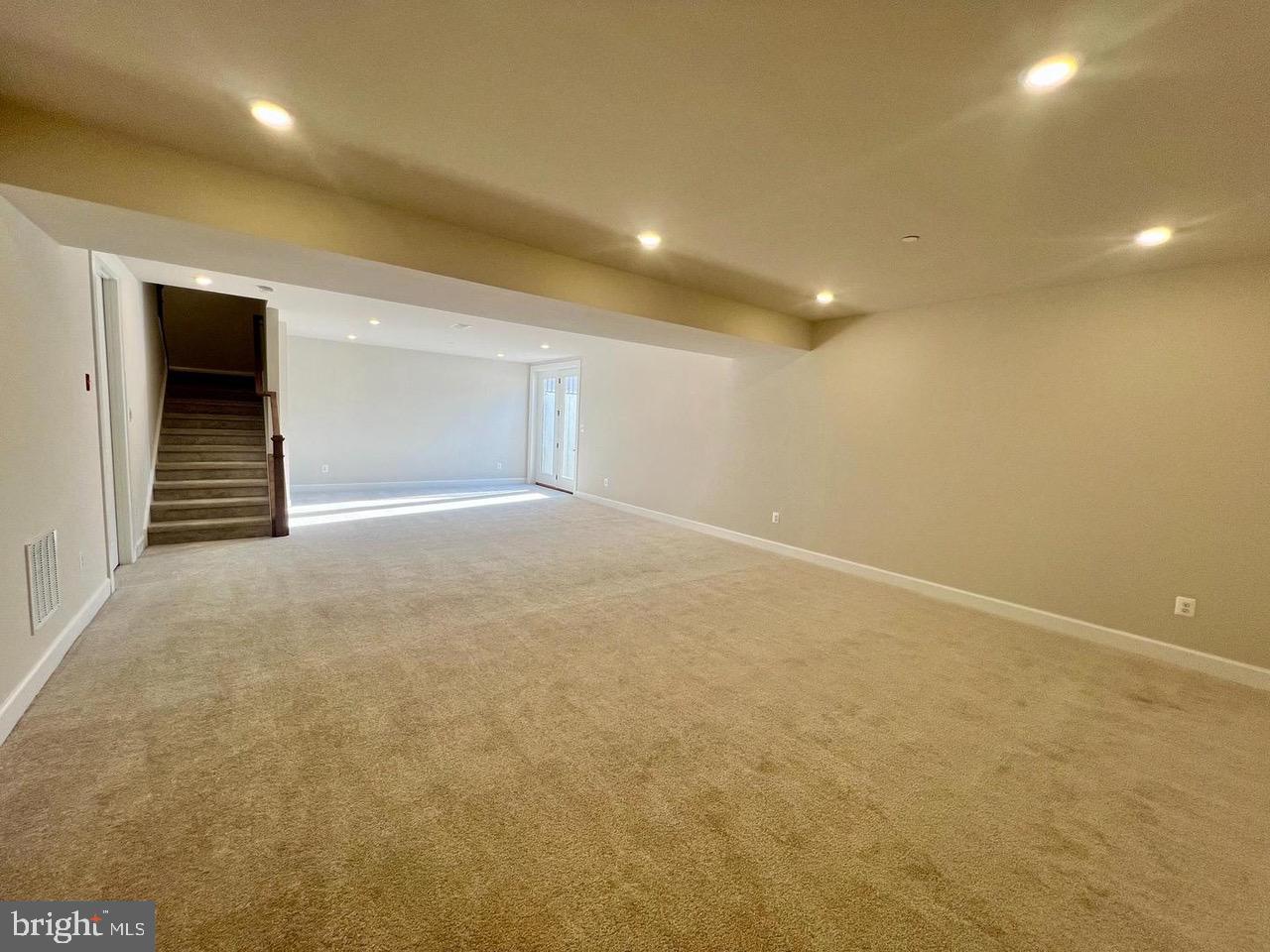 EXTON WALK SINGLES - Residential Lease