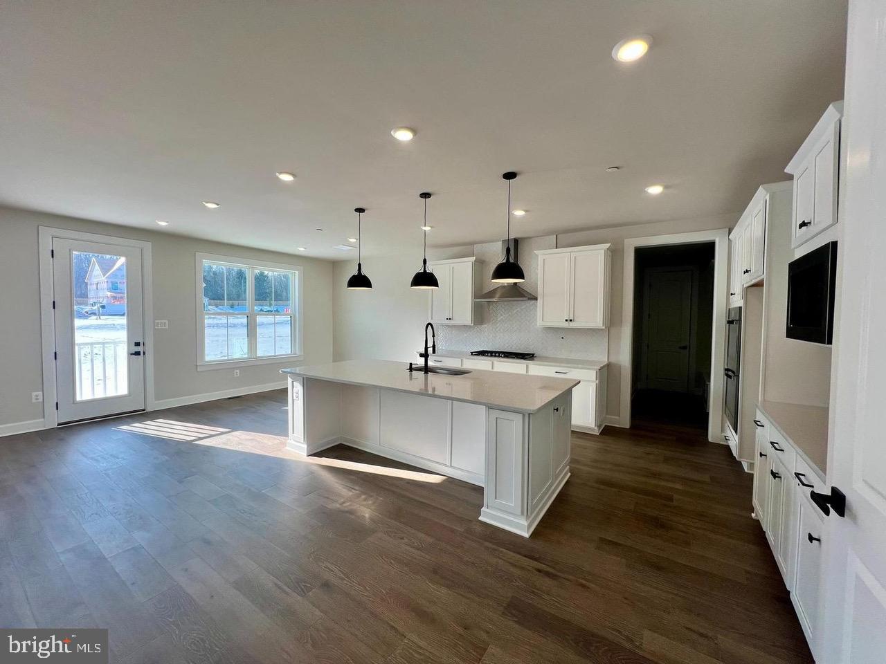 EXTON WALK SINGLES - Residential Lease