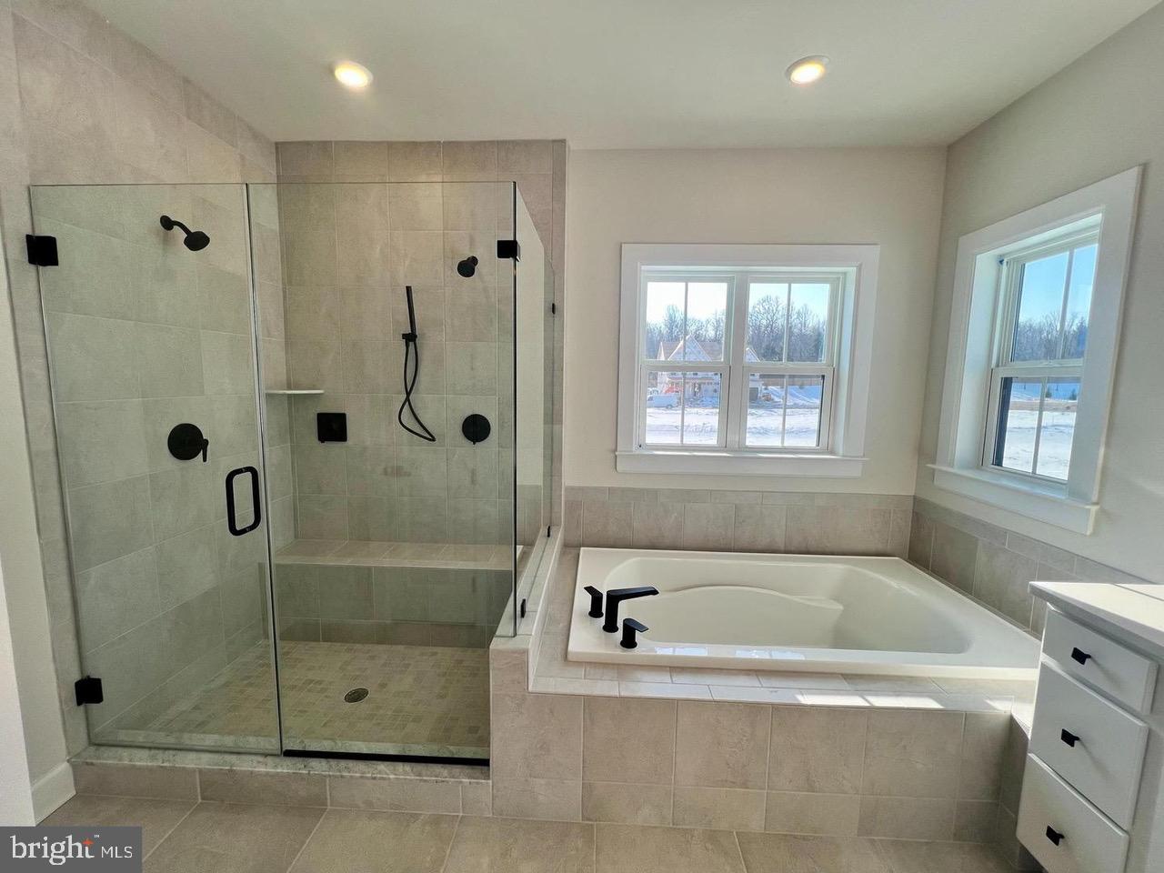 EXTON WALK SINGLES - Residential Lease