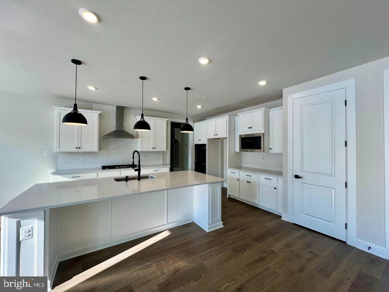 EXTON WALK SINGLES - Residential Lease