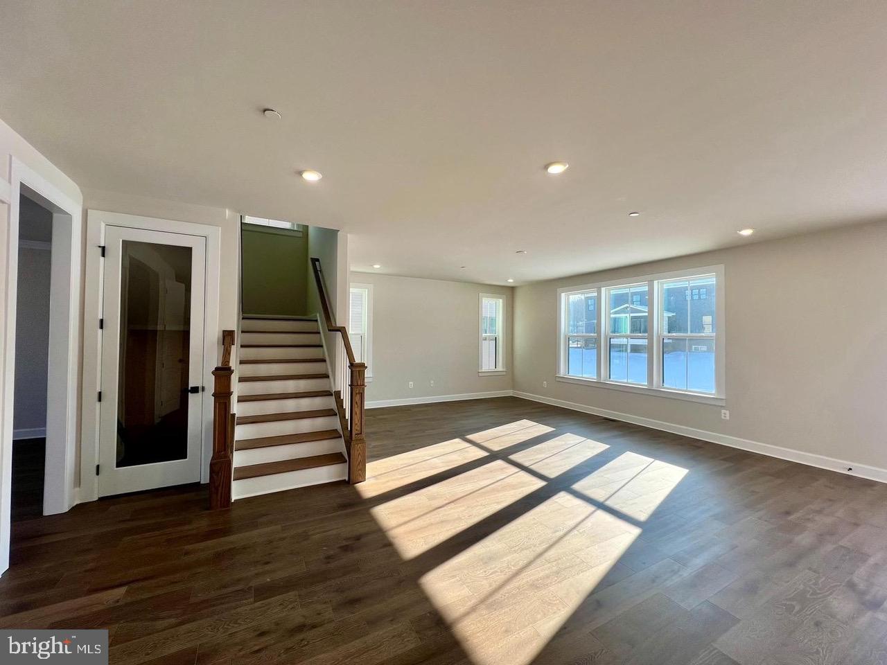 EXTON WALK SINGLES - Residential Lease