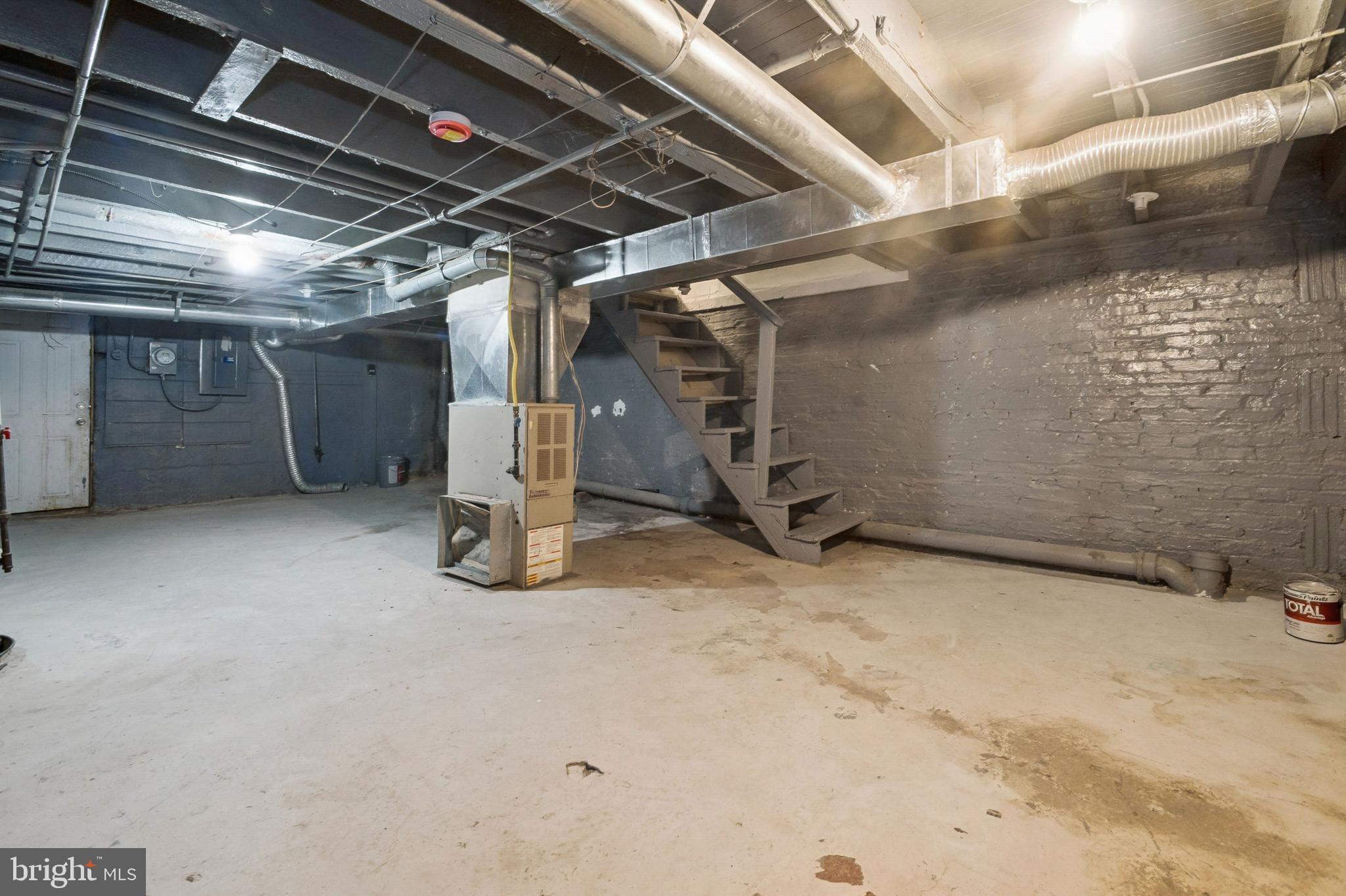 BALTIMORE HIGHLANDS - Residential