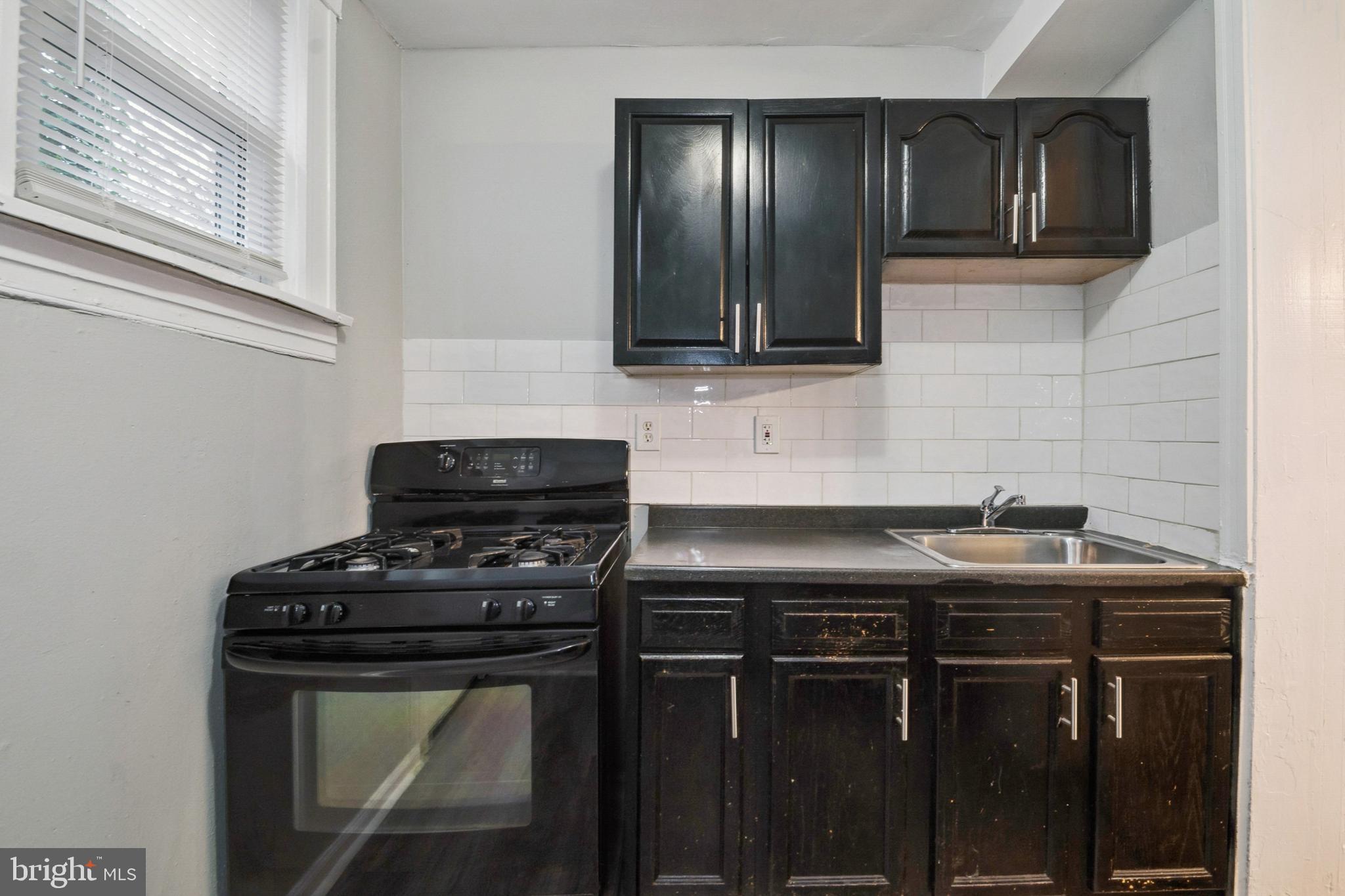 BALTIMORE HIGHLANDS - Residential