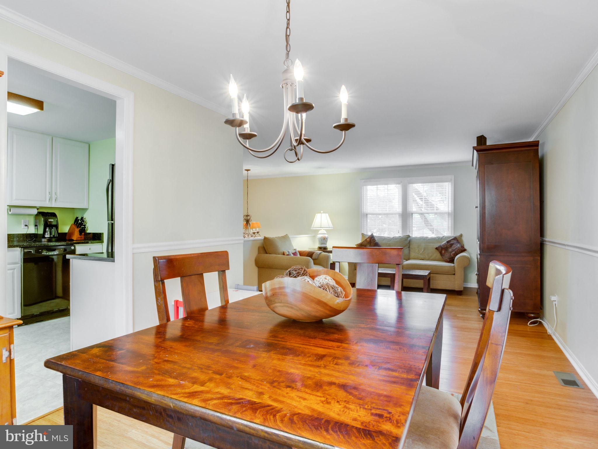 FOX MILL ESTATES - Residential Lease