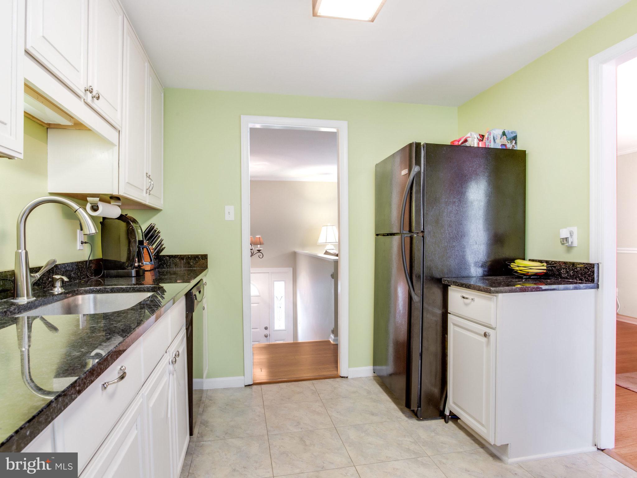 FOX MILL ESTATES - Residential Lease