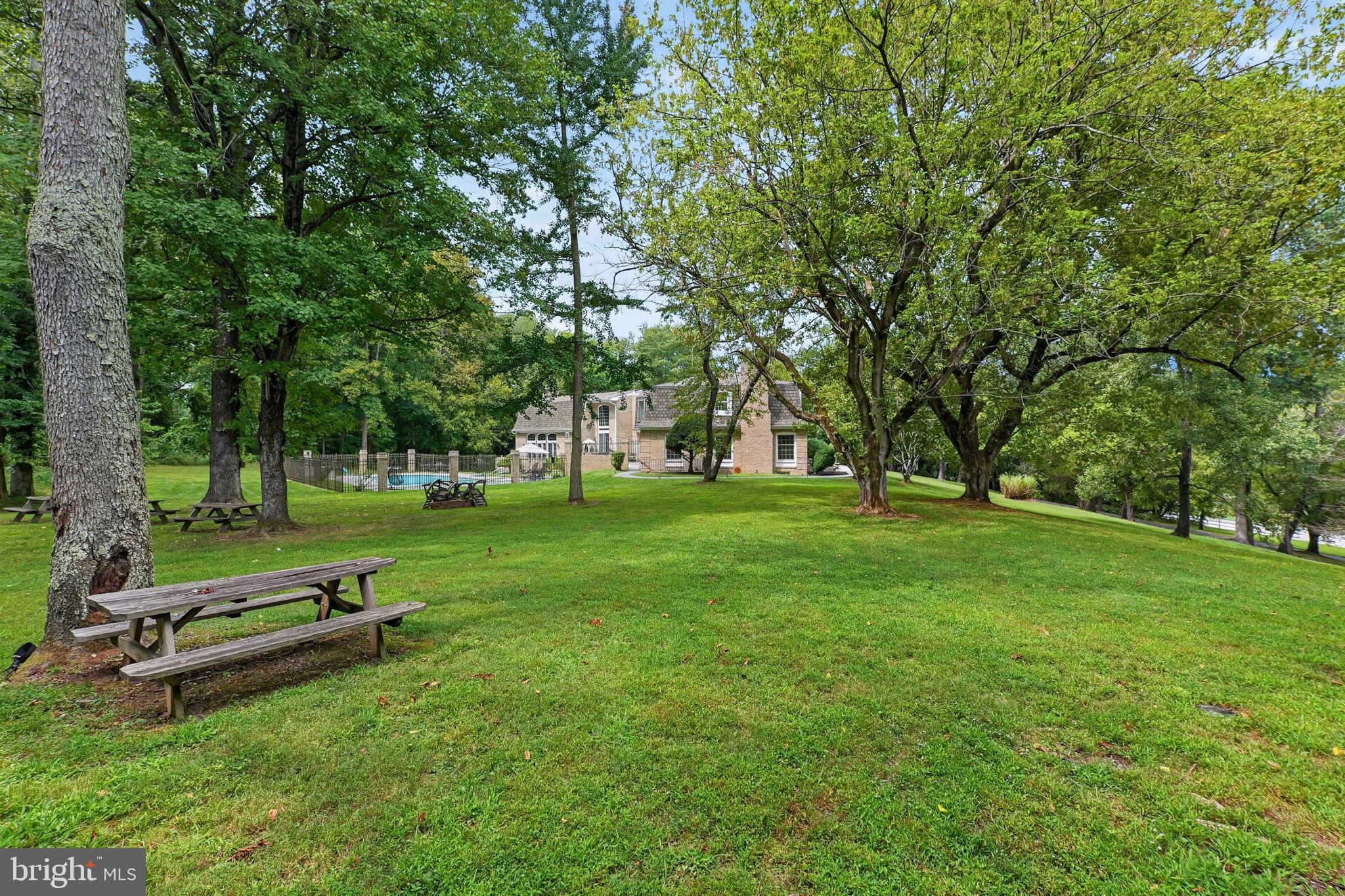 3007 MERRYDALE DRIVE