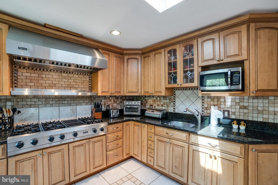 LAKE OCCOQUAN - Residential