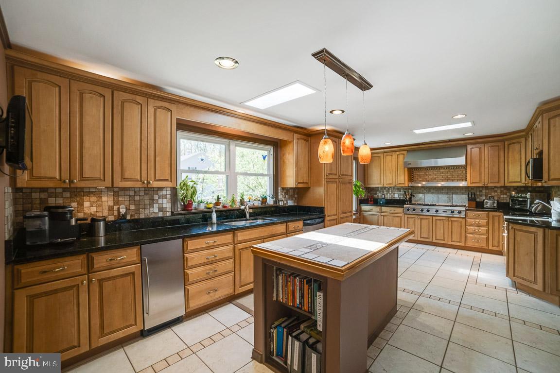 LAKE OCCOQUAN - Residential