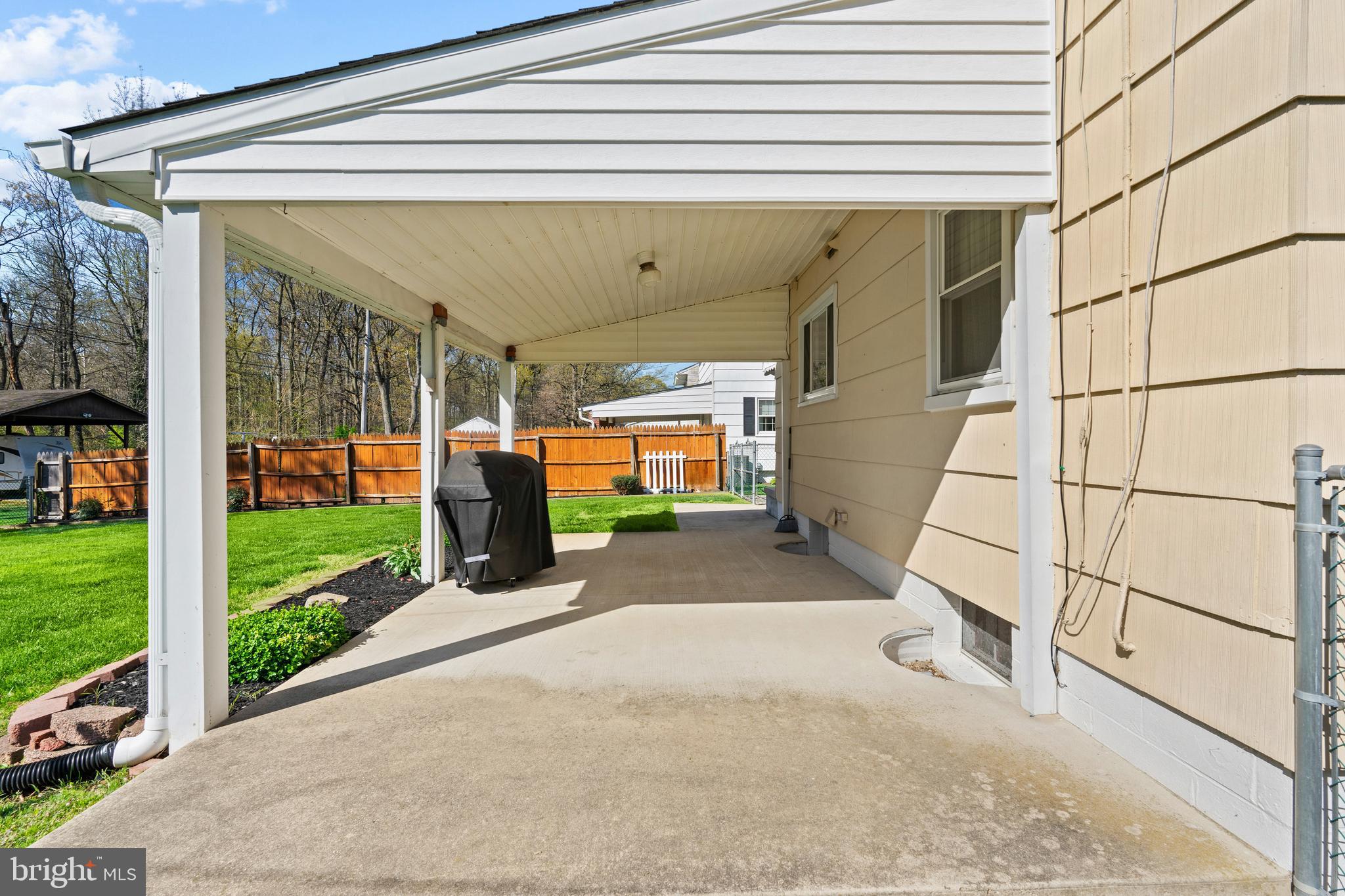 MARLYSHIRE - Residential