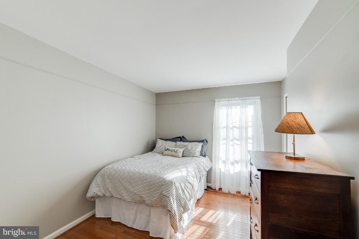 HAMPTON OAKS - Residential