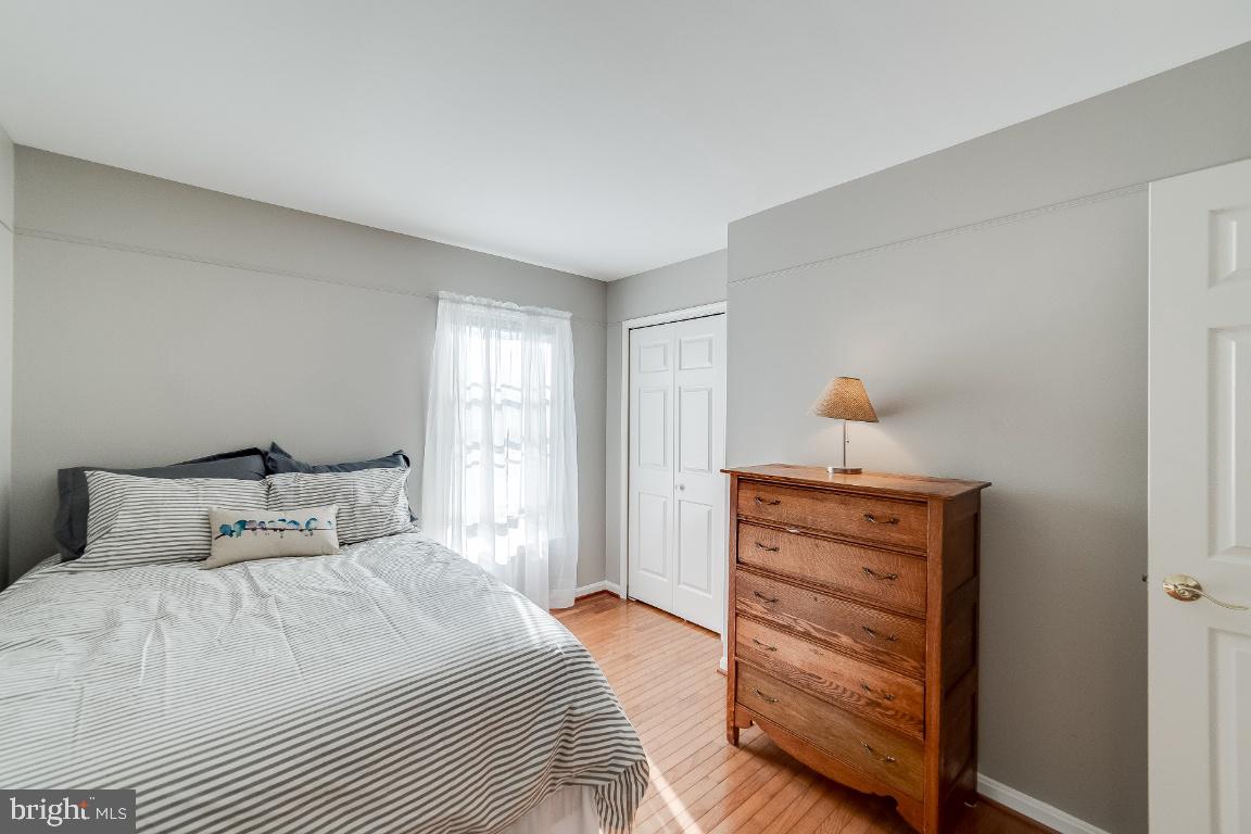 HAMPTON OAKS - Residential