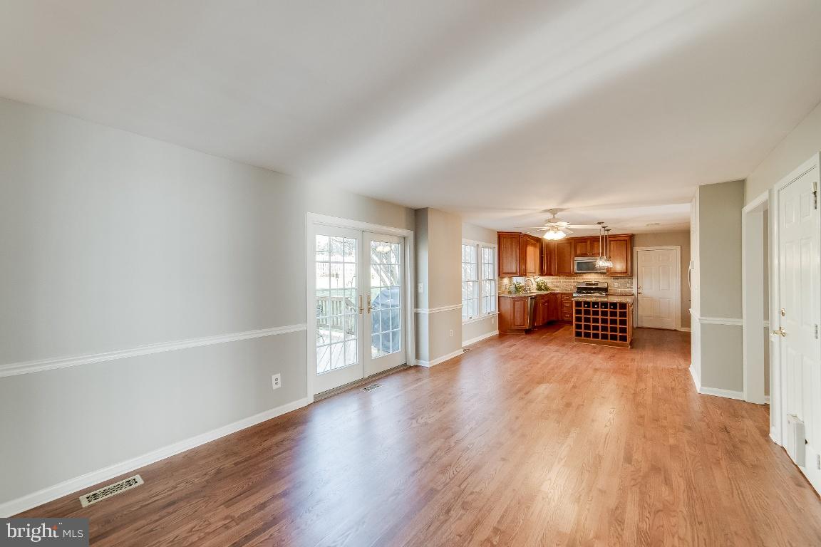 HAMPTON OAKS - Residential