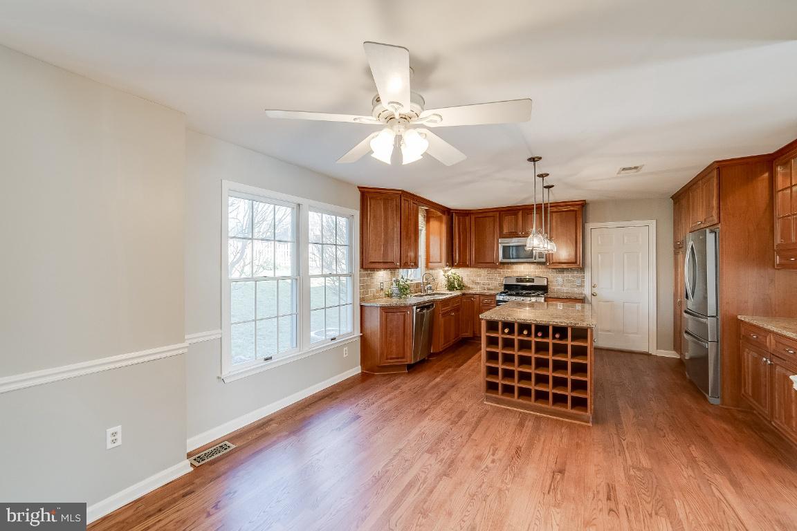 HAMPTON OAKS - Residential