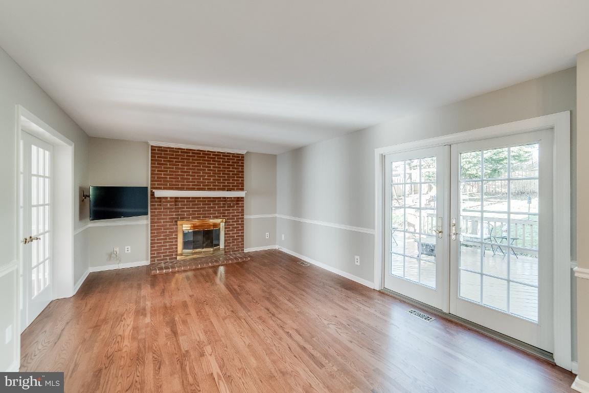 HAMPTON OAKS - Residential