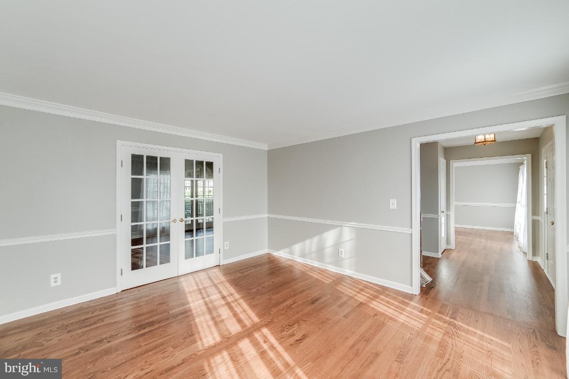 HAMPTON OAKS - Residential