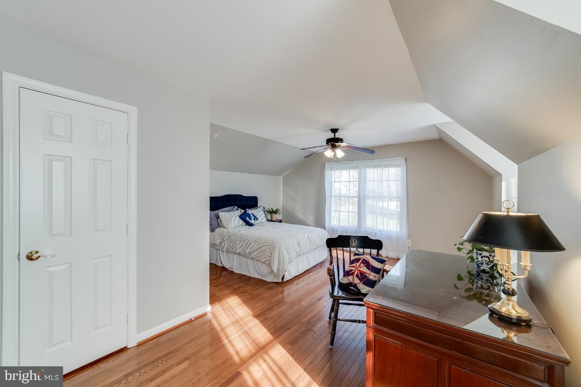 HAMPTON OAKS - Residential
