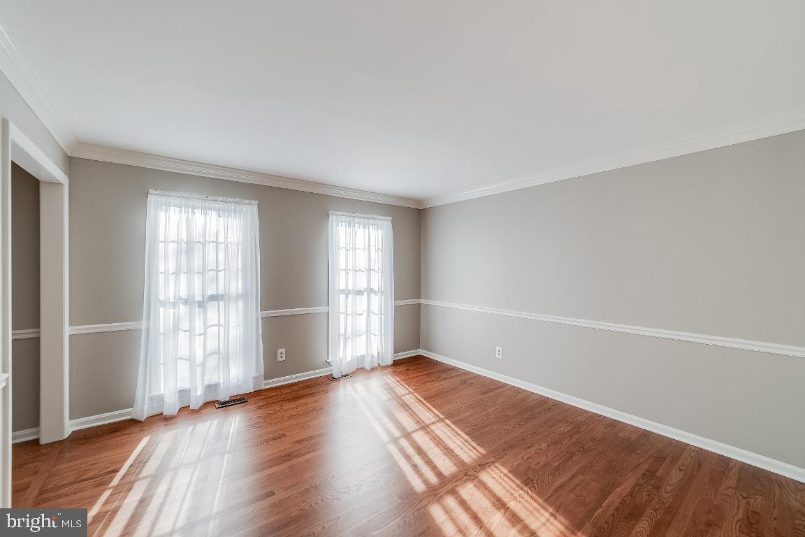 HAMPTON OAKS - Residential