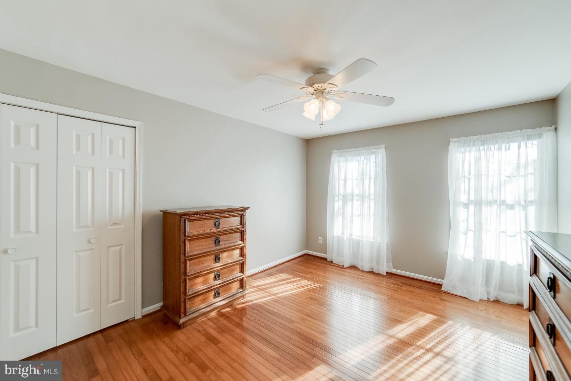 HAMPTON OAKS - Residential