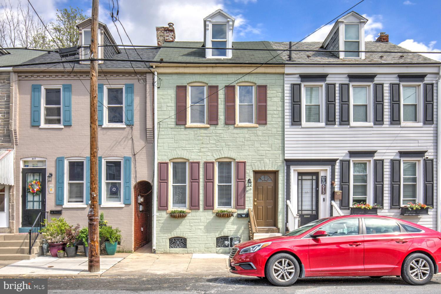 615 1ST STREET