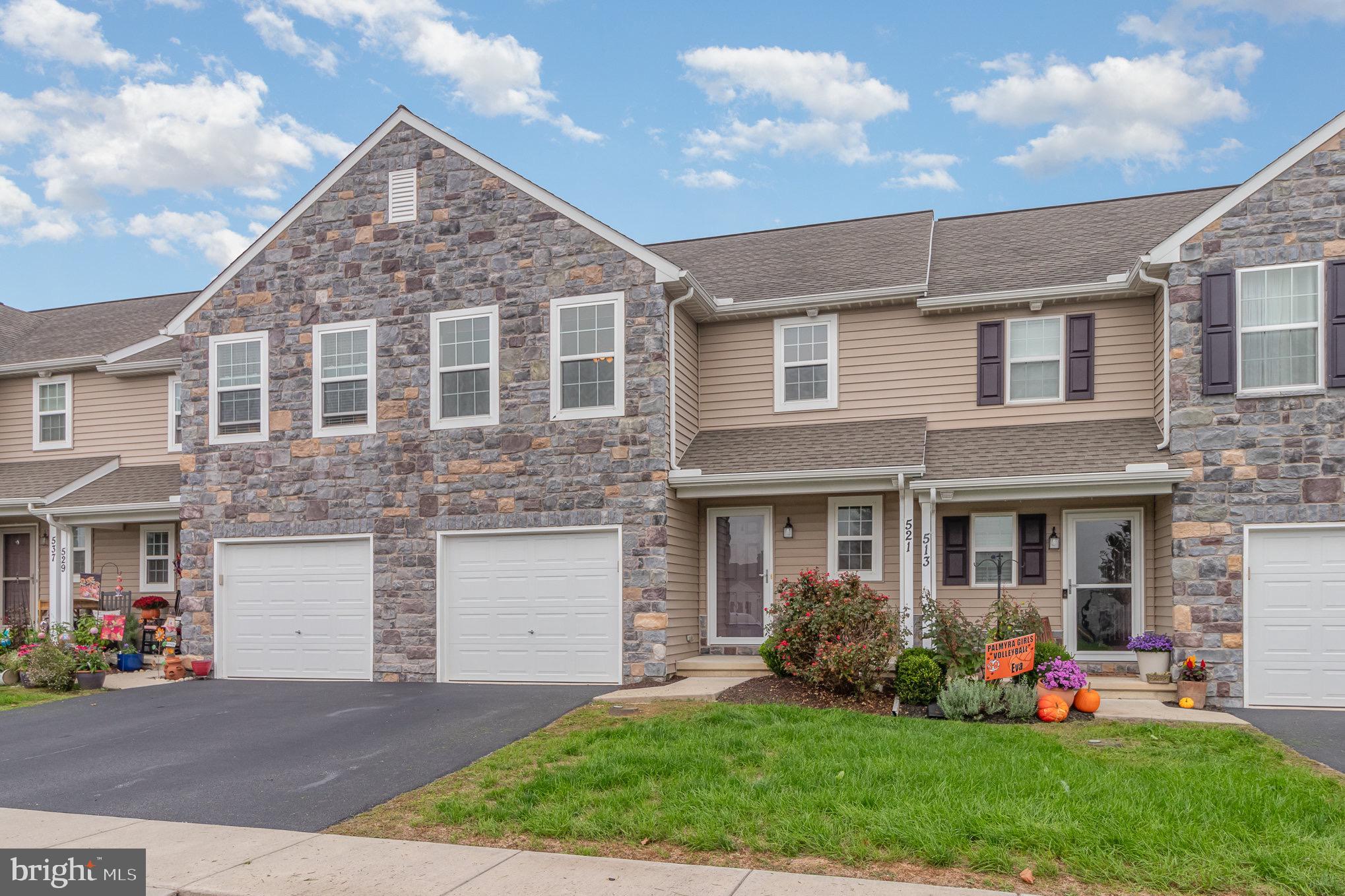 VILLAGE AT SPRINGBROOK FARMS - Residential Lease