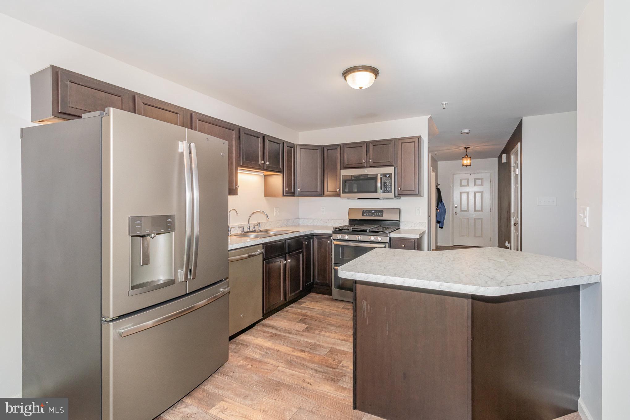 VILLAGE AT SPRINGBROOK FARMS - Residential Lease