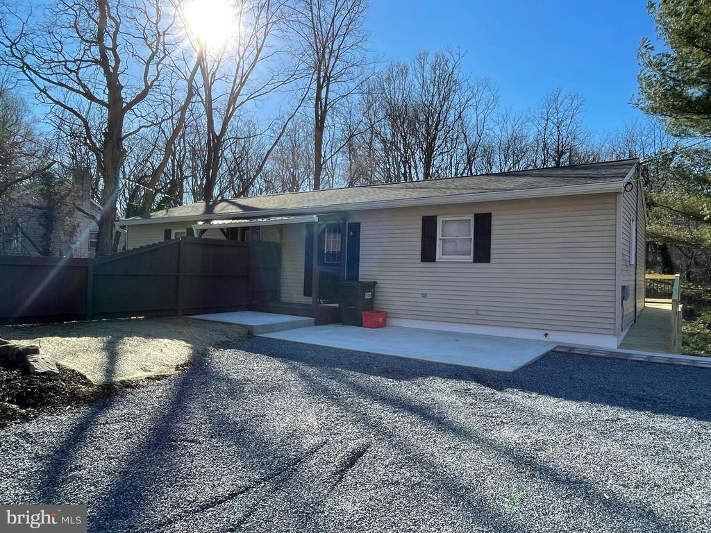 Photo of 266 N 11th Street, AKRON, PA 17501 (MLS # PALA2061886)