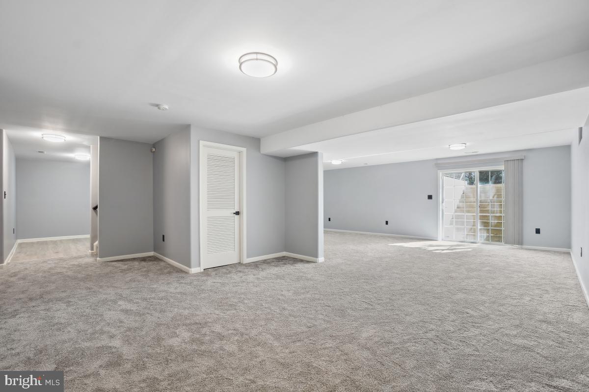 SALEM FIELDS - Residential