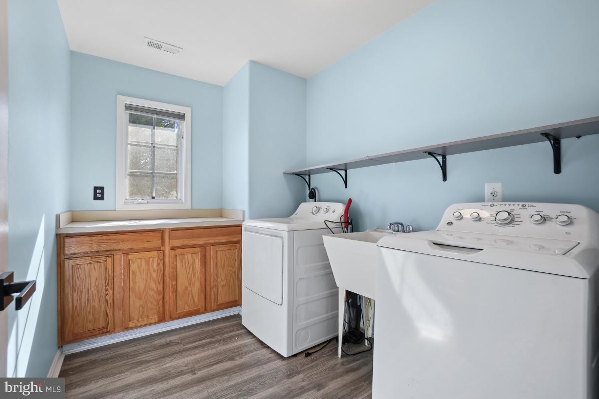 SALEM FIELDS - Residential