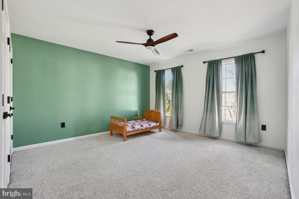 SALEM FIELDS - Residential