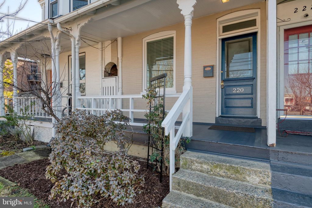 Photo of 220 W LIBERTY ST, LANCASTER, PA 17603 (MLS # PALA2031120)