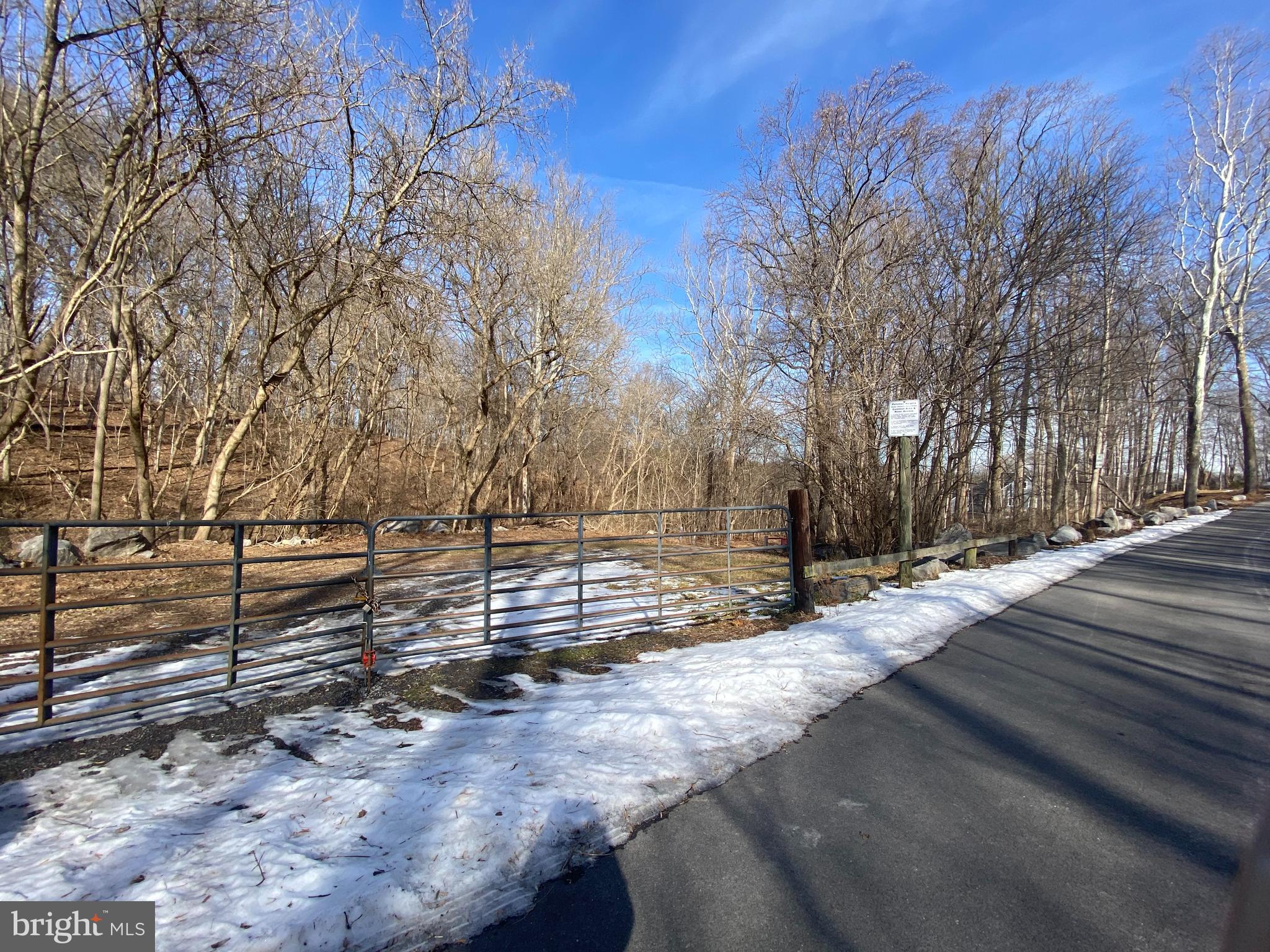 POTOMAC HEIGHTS - Residential