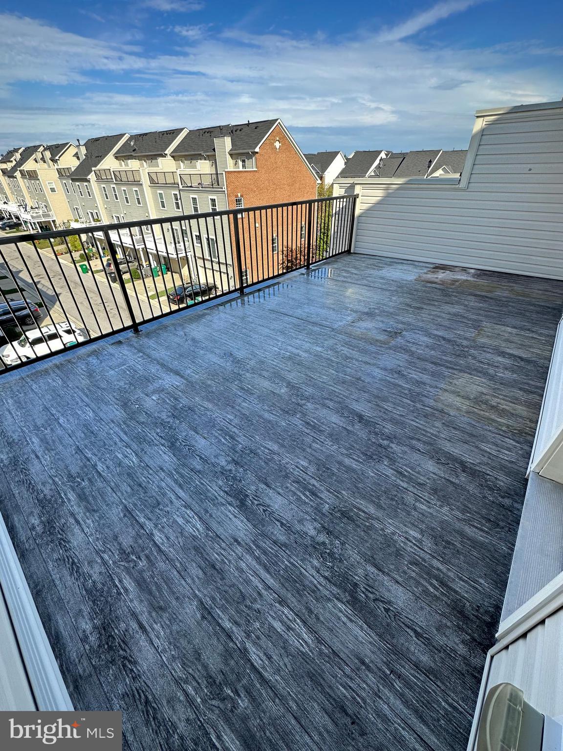 OXFORD SQUARE - Residential Lease