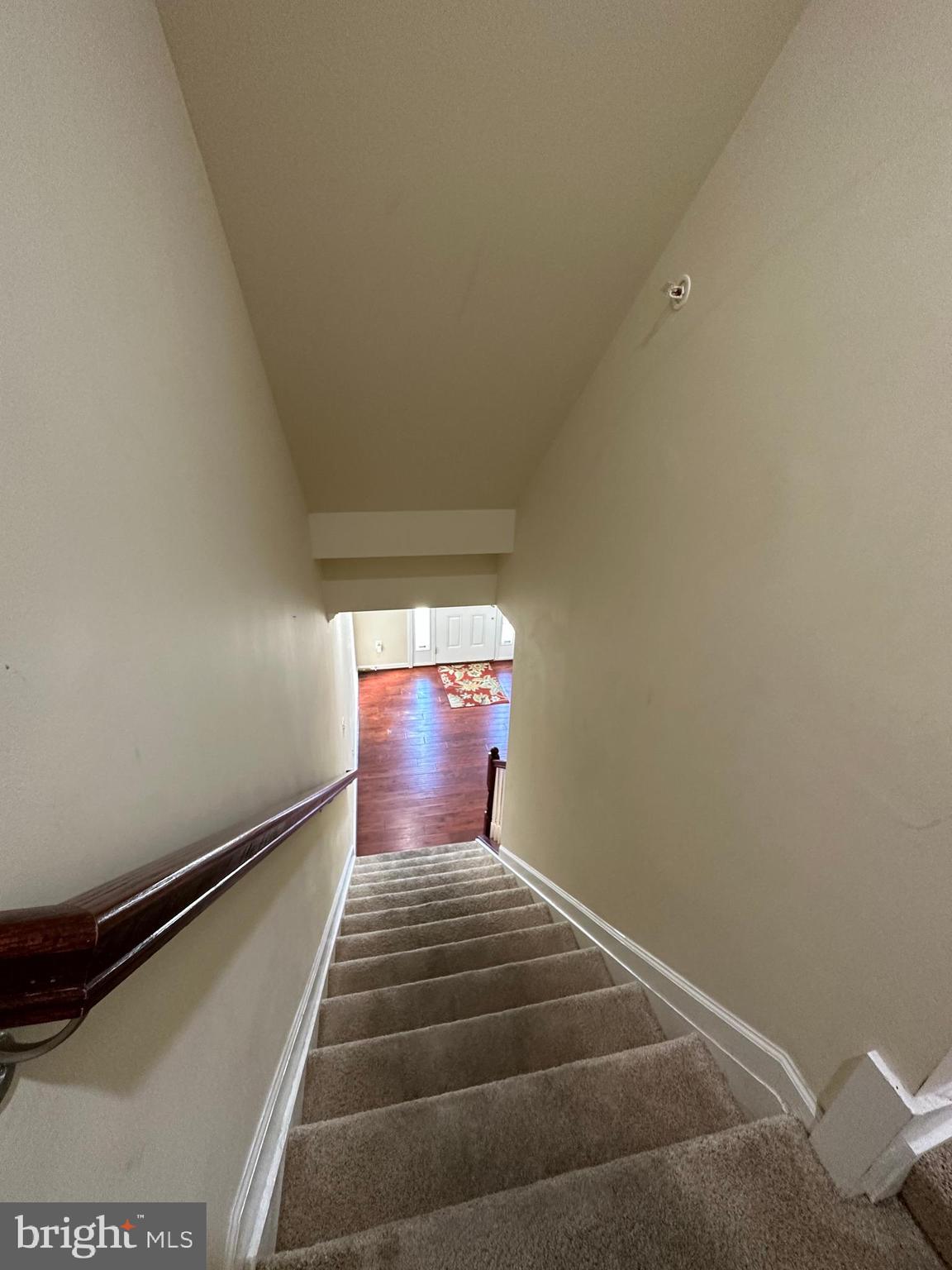 OXFORD SQUARE - Residential Lease