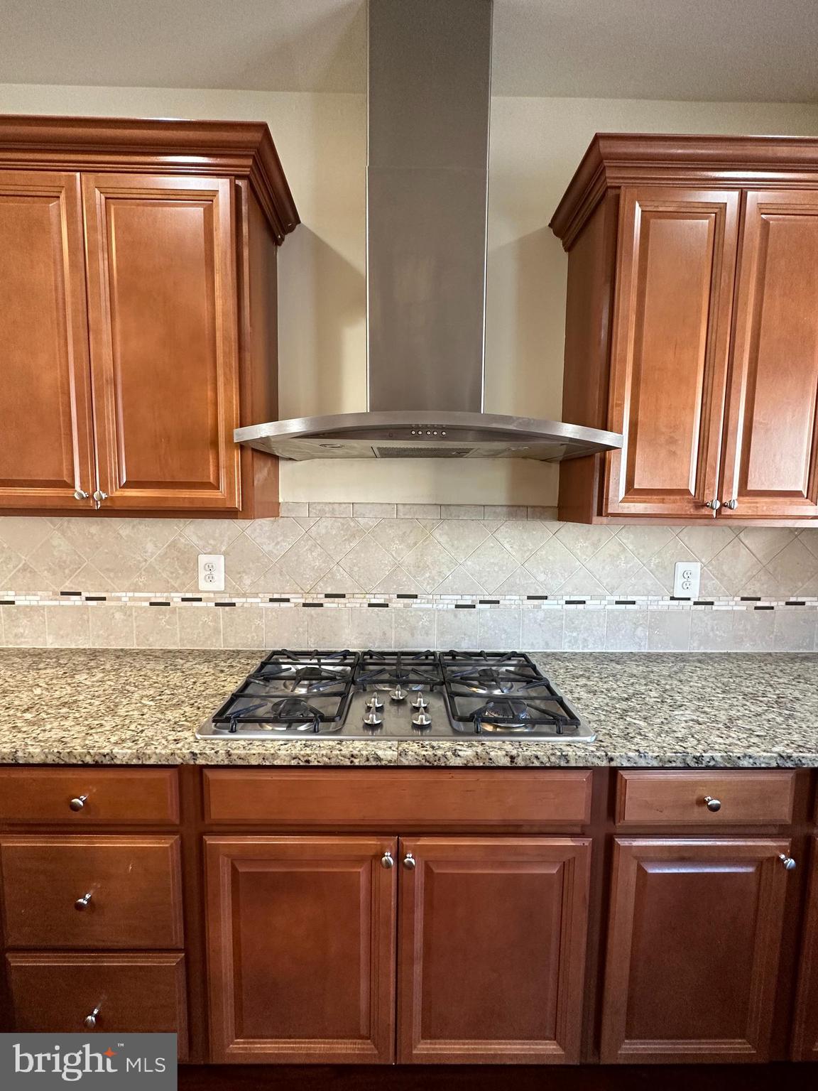 OXFORD SQUARE - Residential Lease