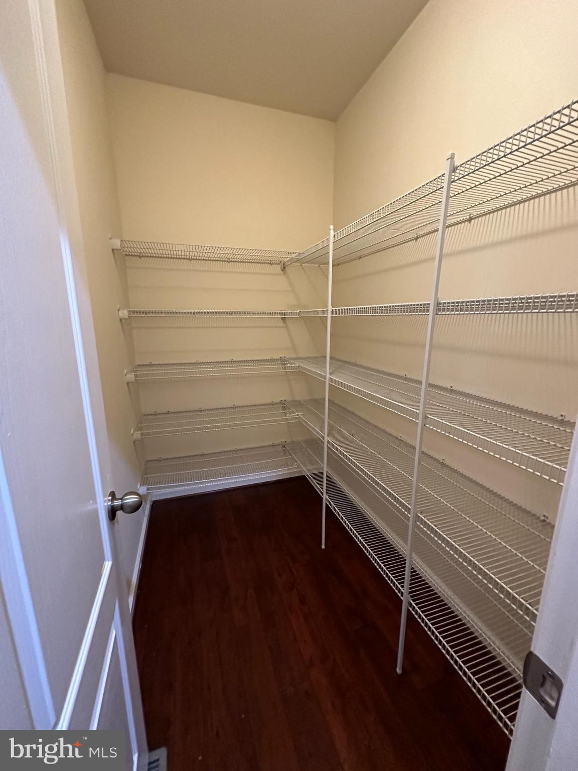 OXFORD SQUARE - Residential Lease