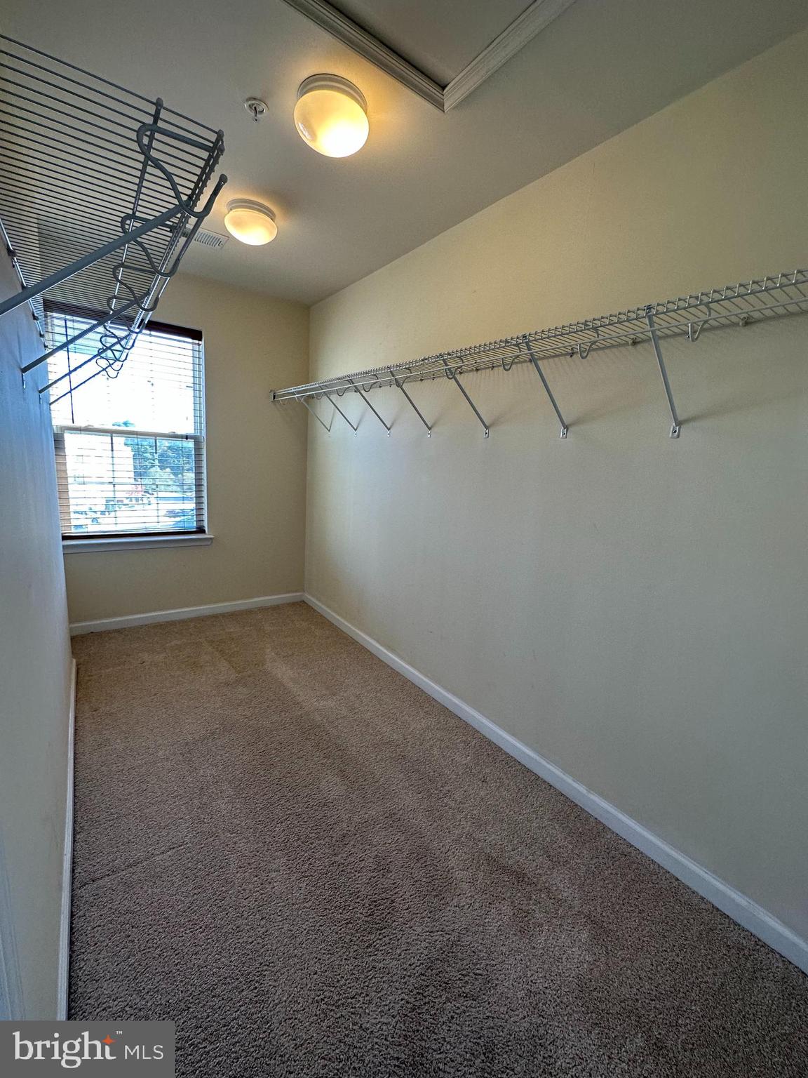 OXFORD SQUARE - Residential Lease