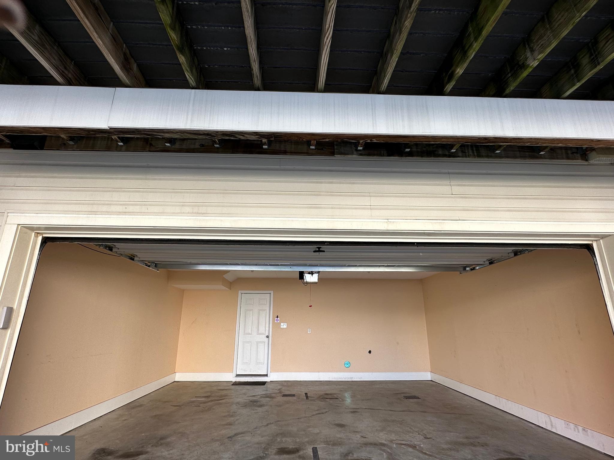 OXFORD SQUARE - Residential Lease