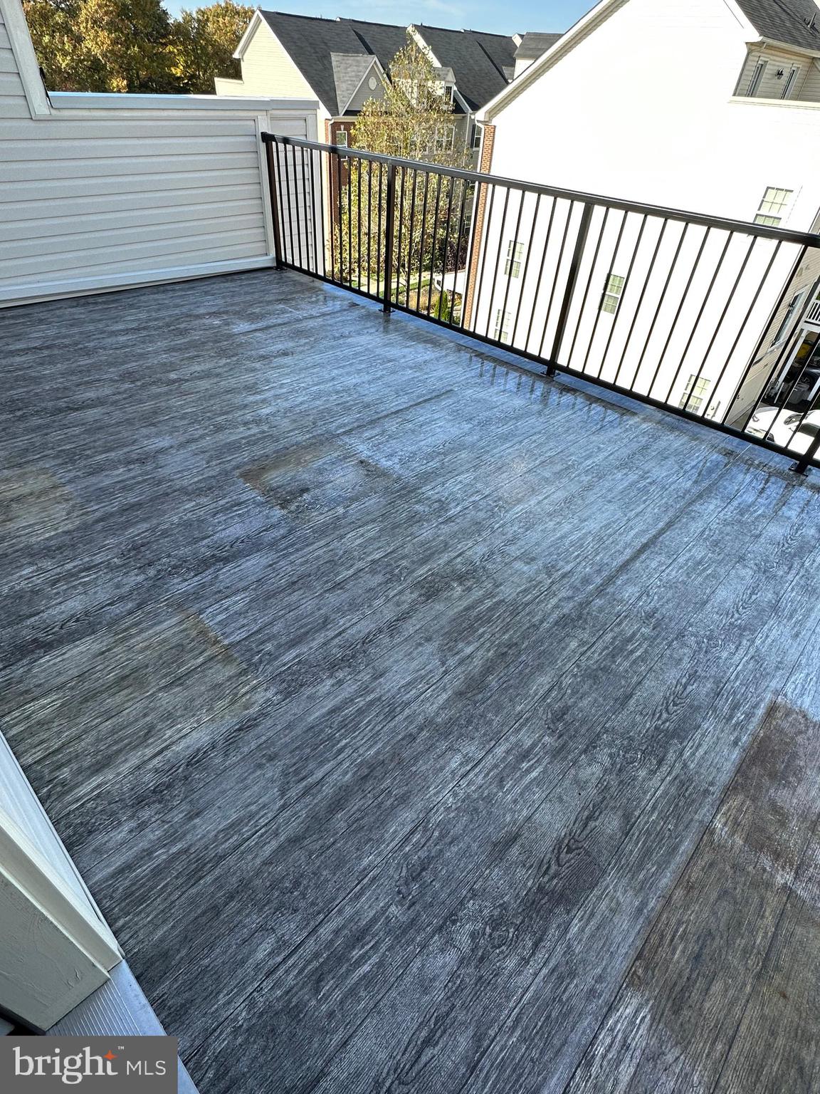 OXFORD SQUARE - Residential Lease