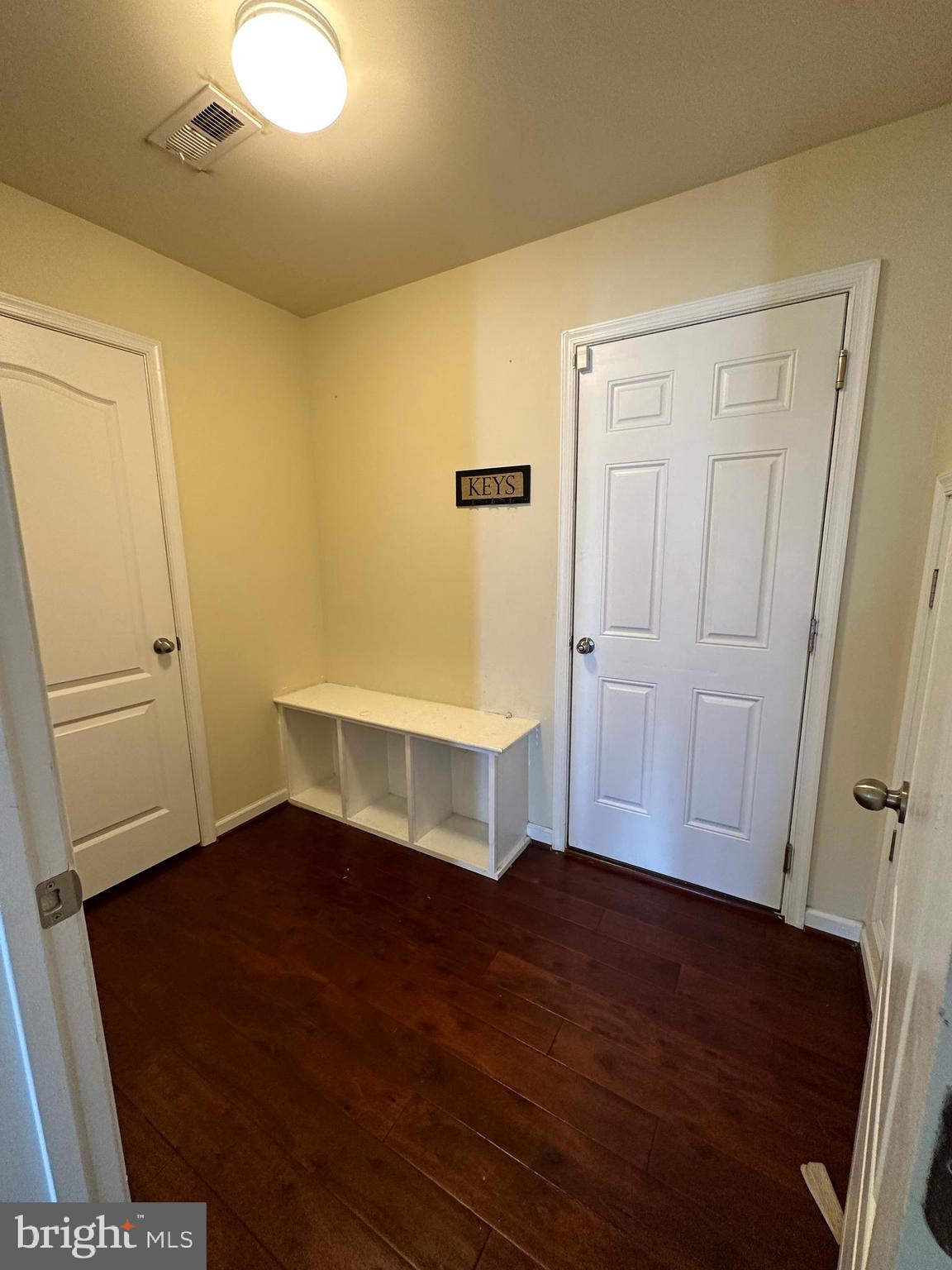 OXFORD SQUARE - Residential Lease