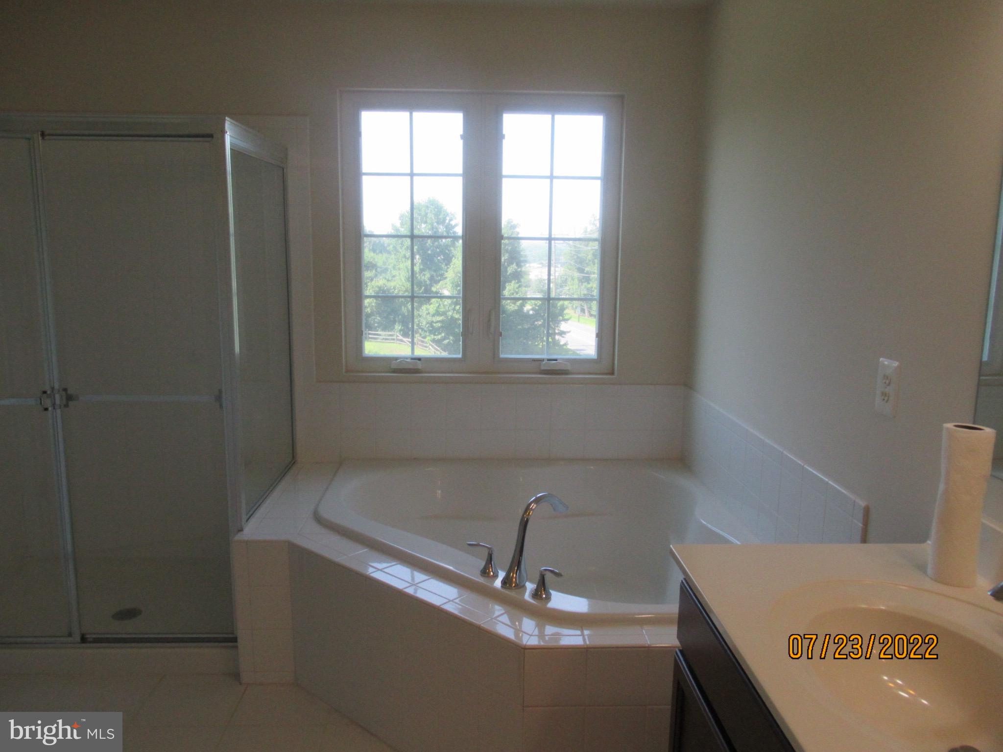 FIELDSTONE FARM - Residential