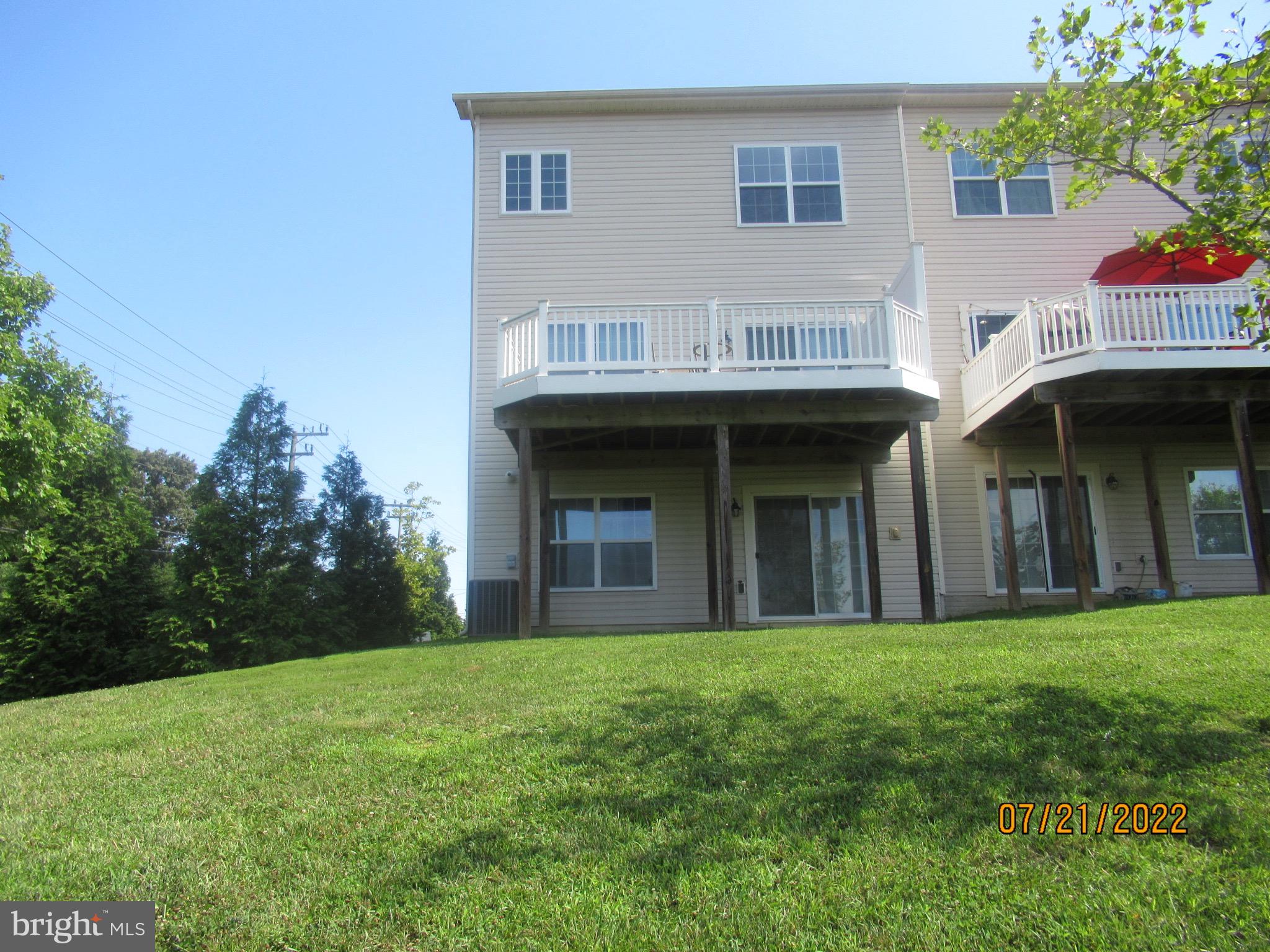 FIELDSTONE FARM - Residential