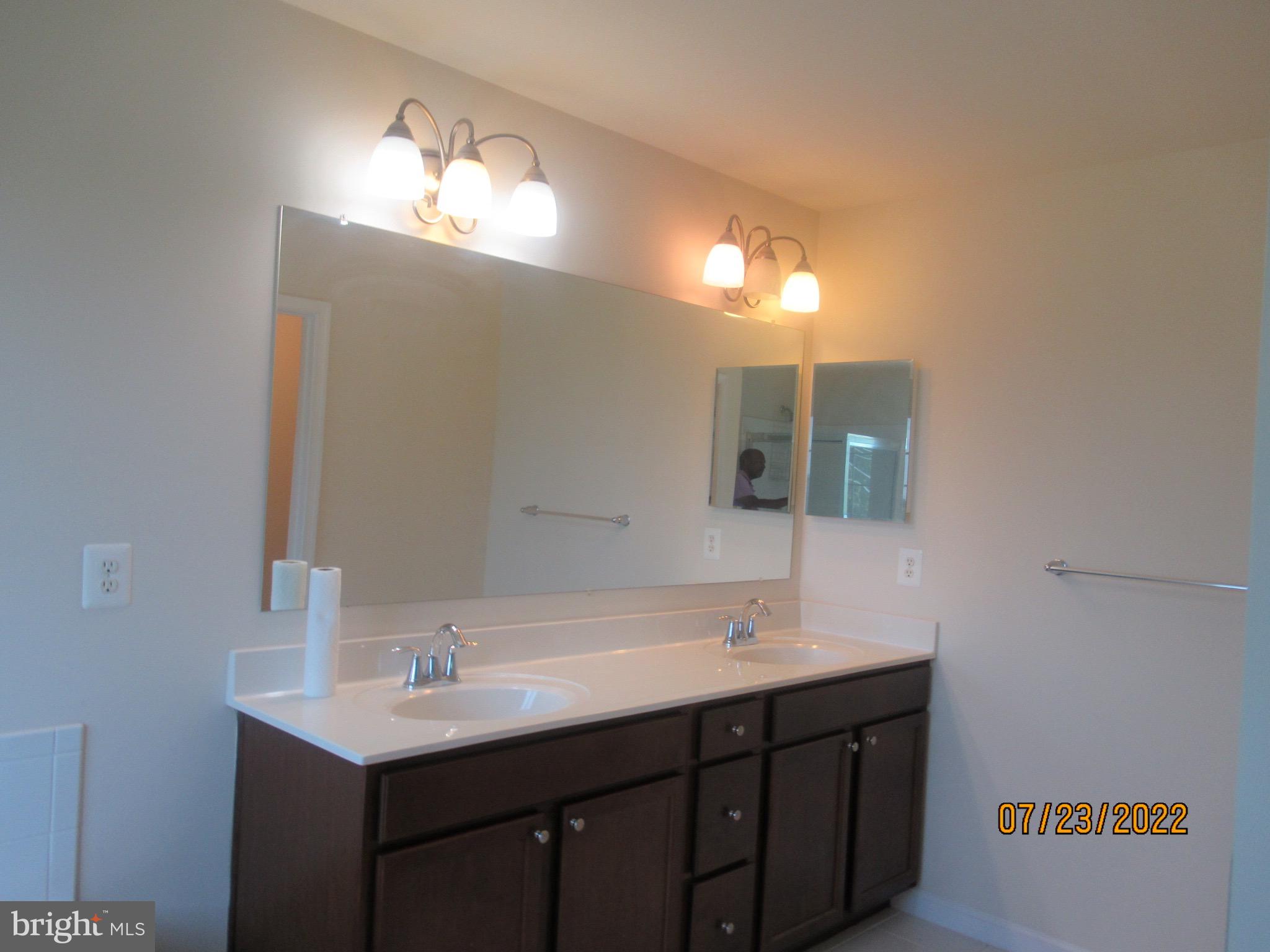 FIELDSTONE FARM - Residential