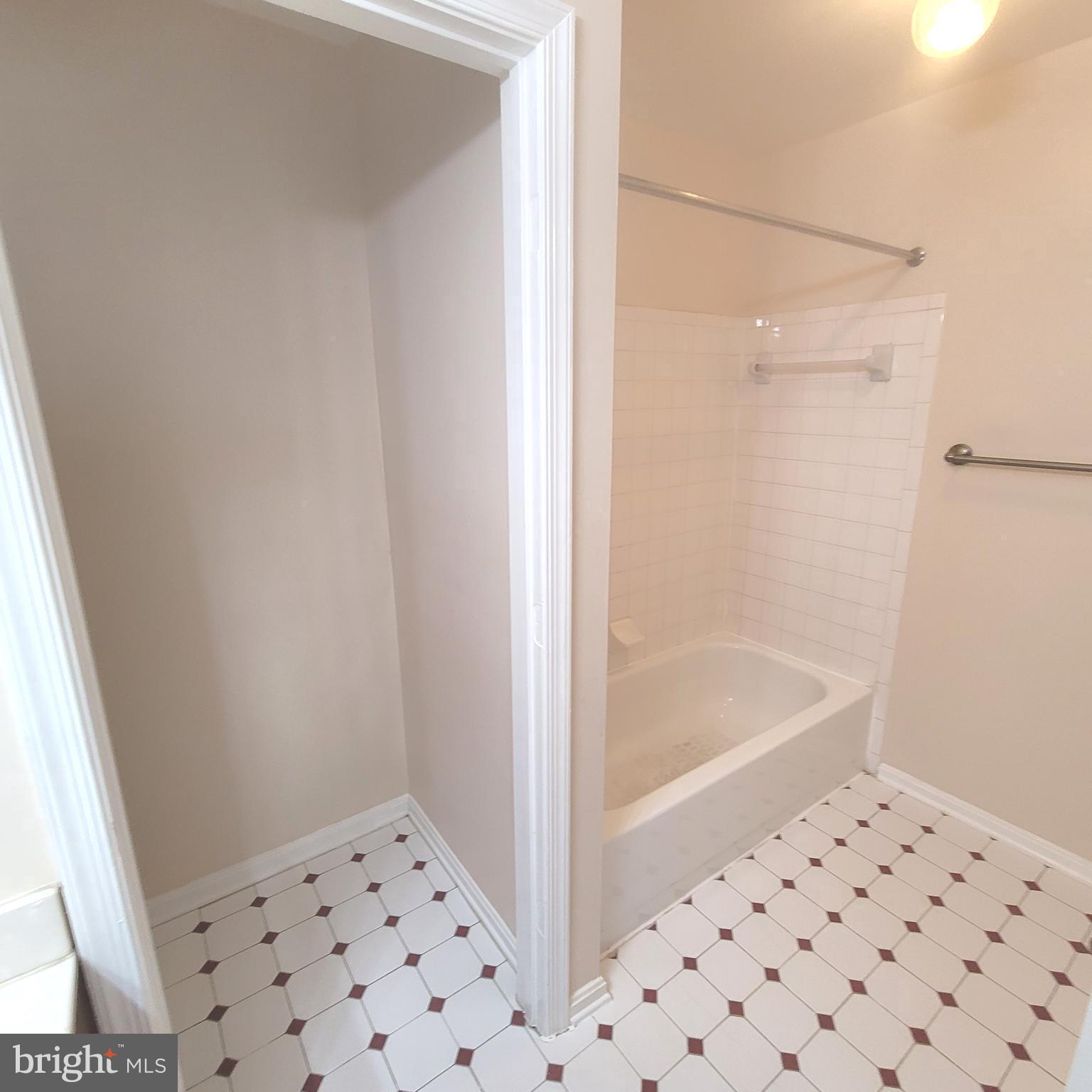 PLEASANT HILLS - Residential