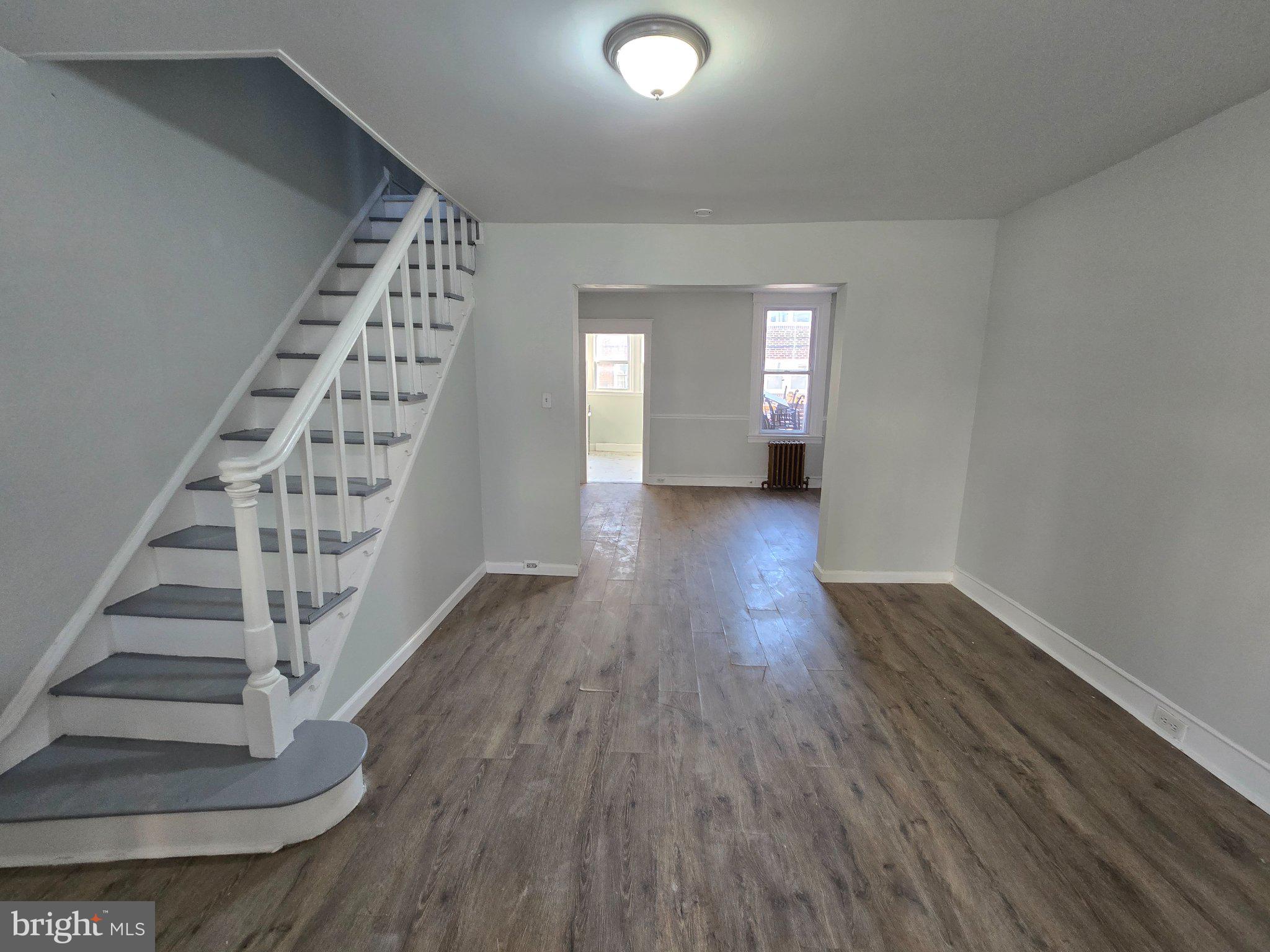 LAWNCREST - Residential