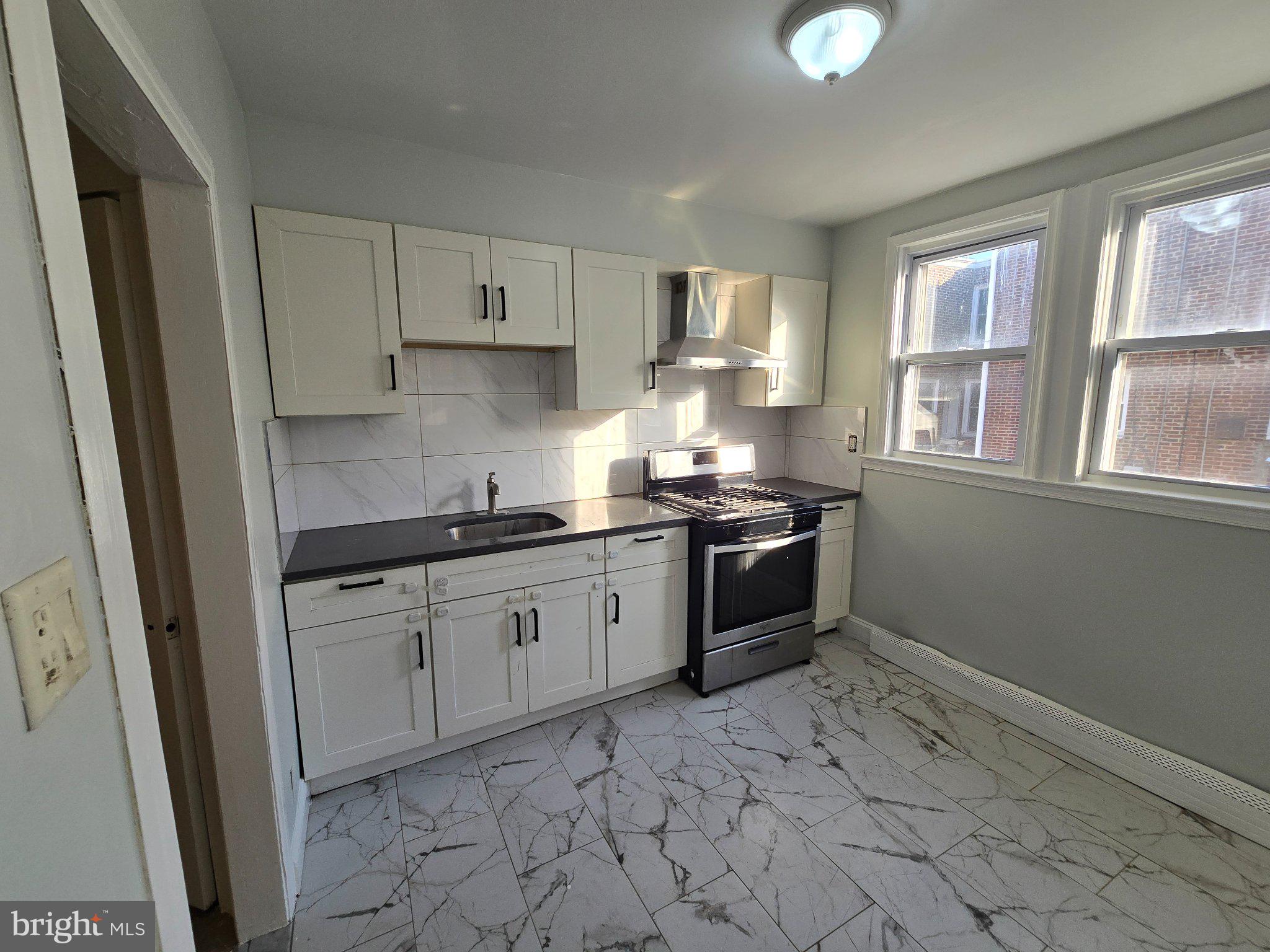 LAWNCREST - Residential