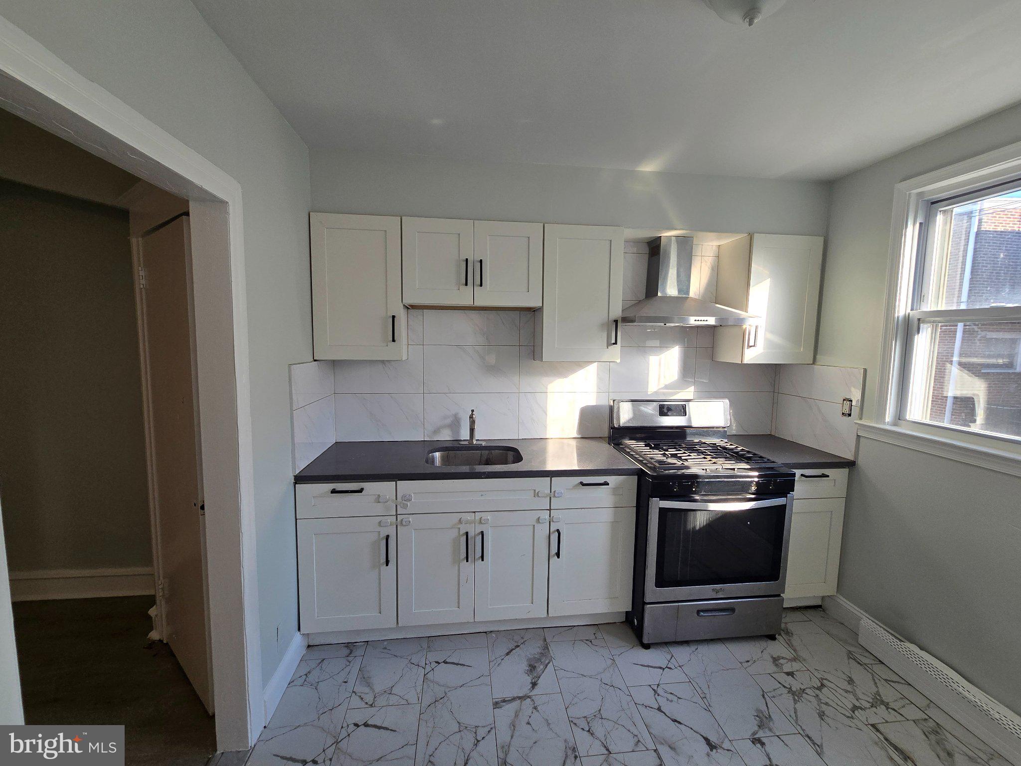 LAWNCREST - Residential