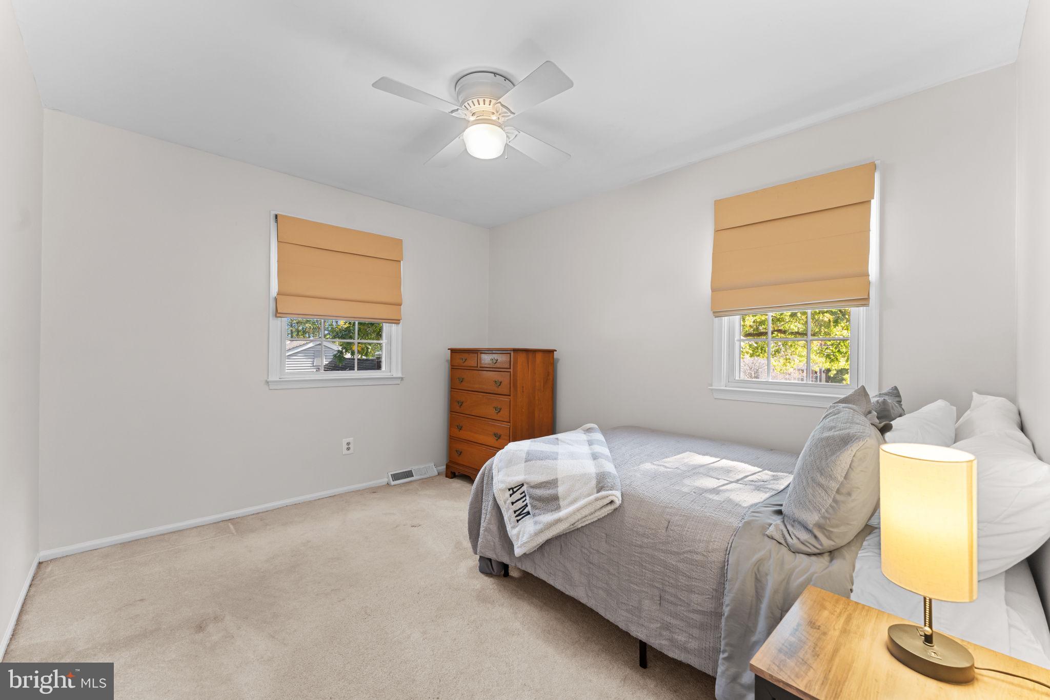 DEVON SQUARE - Residential