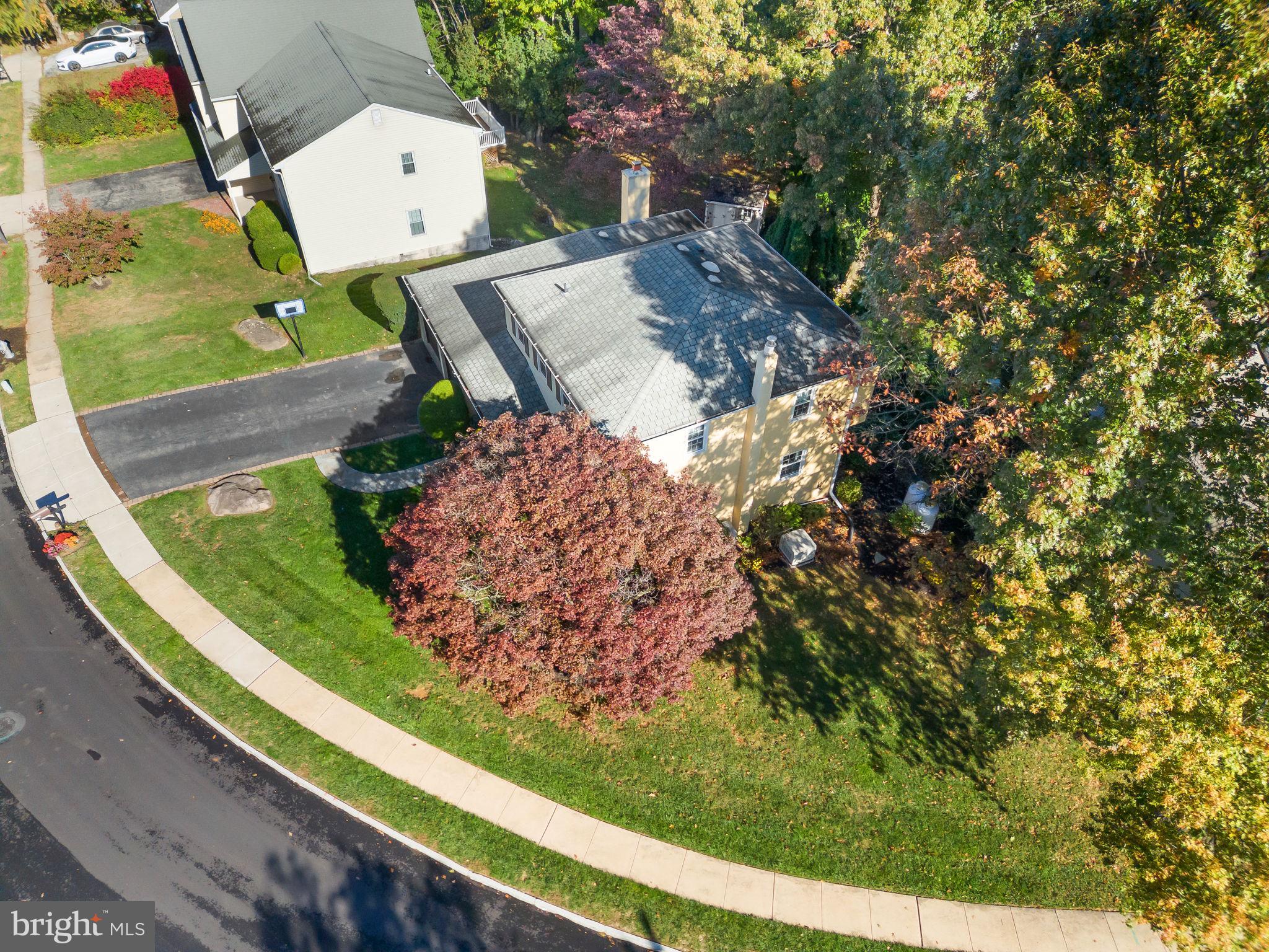 DEVON SQUARE - Residential
